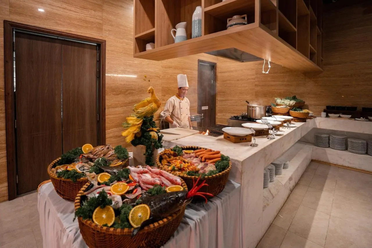 Haian Beach Hotel & Spa Danang 4*,  Vietnam